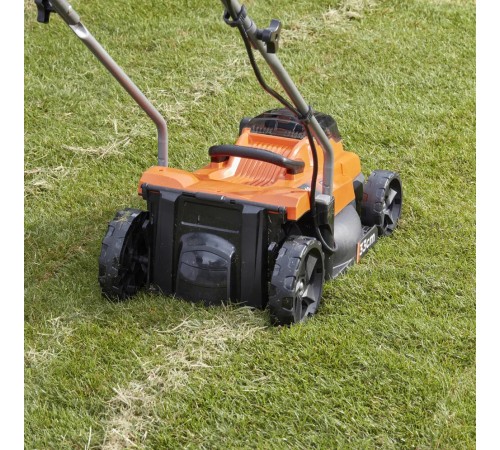 Газонокосарка акумуляторна BLACK+DECKER BCMW3318L2