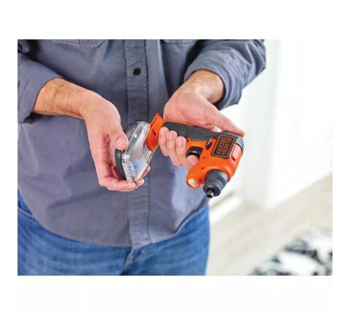 Викрутка акумуляторна BLACK+DECKER BDCSFS30C