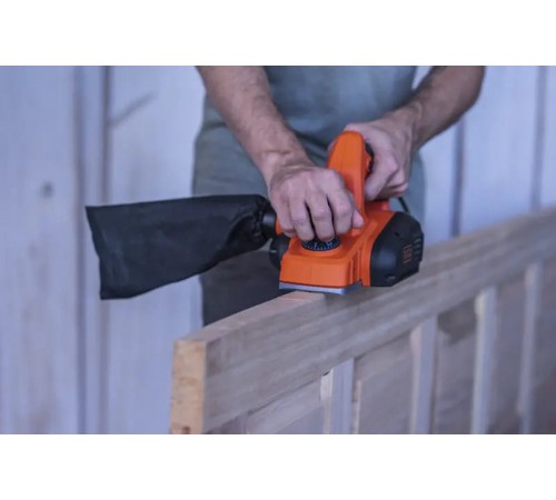 Электрорубанок сетевой BLACK+DECKER BEW712