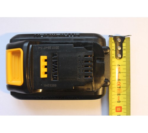 Акумулятор DeWALT DCB187