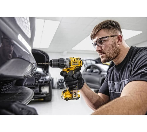 Дриль-шуруповерт акумуляторний безщітковий ударний DeWALT DCD706D2