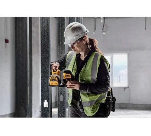 Рівень лазерний лінійний DeWALT DCE088D1G18