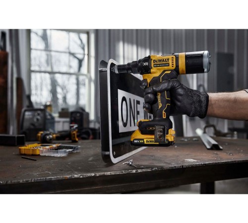 Заклепочник акумуляторний безщітковий DeWALT DCF403NT