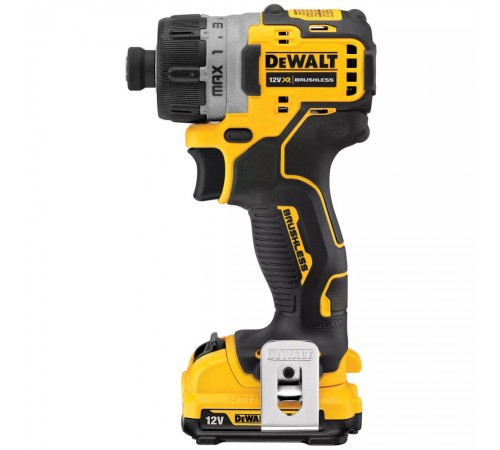 Шуруповерт акумуляторний безщітковий DeWALT DCF601D2