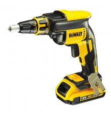 Акумуляторний шуруповерт DeWALT DCF620D2