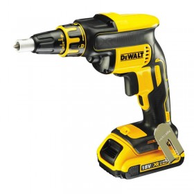 Аккумуляторный шуруповерт DeWALT DCF620D2