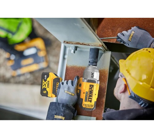 Гайковерт ударний акумуляторний безщітковий DeWALT DCF900NT