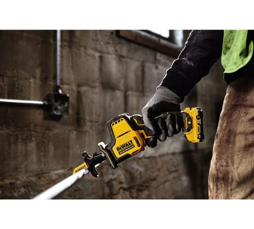 Пила шабельна акумуляторна безщіткова DeWALT DCS312N