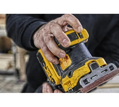 Шліфмашина вібраційна акумуляторна DeWALT DCW200NT