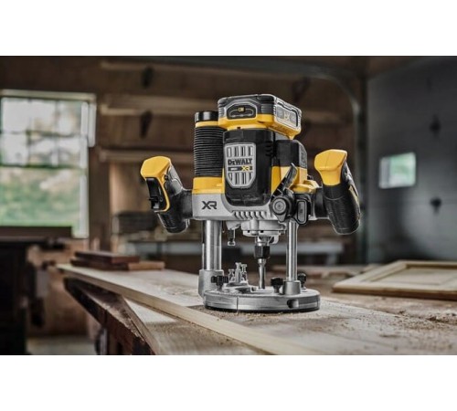 Занурювальний акумуляторний фрезер DeWALT DCW620NT