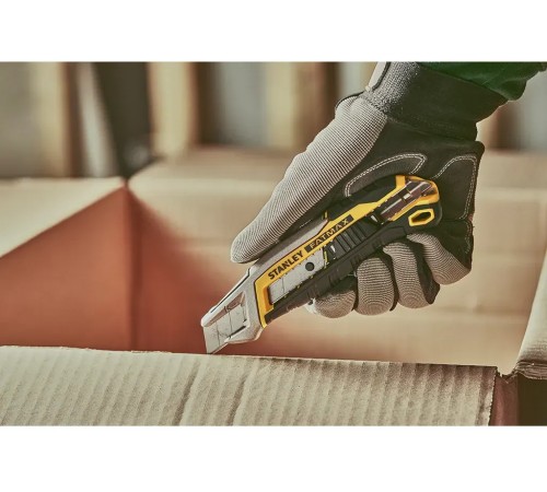 Ніж FatMax Integrated Snap Knife довжиною 165 мм із лезом шириною 18 мм STANLEY FMHT10594-0